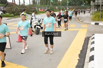 Runner Photo 4256750