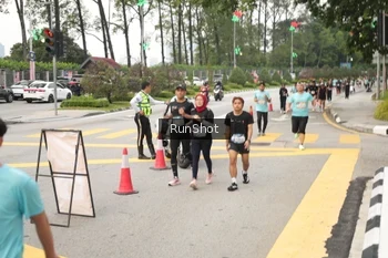 Runner Photo 4256759