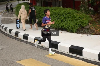 Runner Photo 4256760