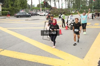 Runner Photo 4256781