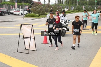 Runner Photo 4256782