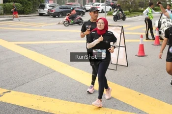 Runner Photo 4256784