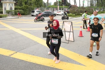 Runner Photo 4256785