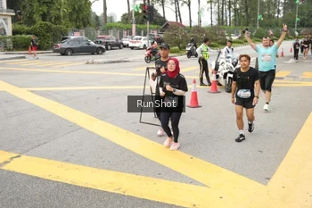 Runner Photo 4256788