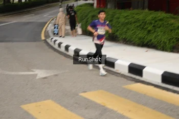 Runner Photo 4256792