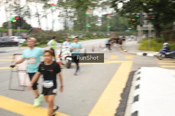 Runner Photo 4256793