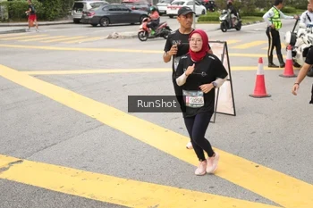 Runner Photo 4256794