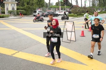 Runner Photo 4256797