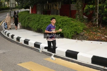 Runner Photo 4256799