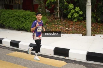 Runner Photo 4256804