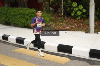 Runner Photo 4256808