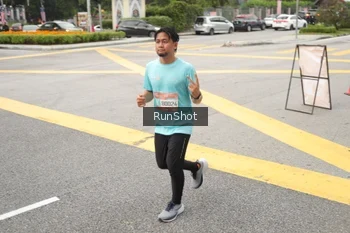 Runner Photo 4256816