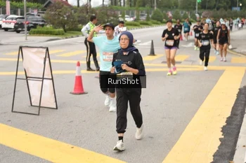 Runner Photo 4256825