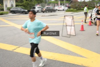 Runner Photo 4256831