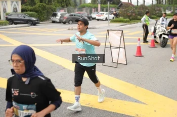Runner Photo 4256832