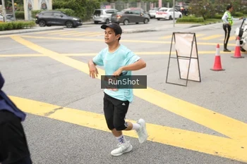 Runner Photo 4256835