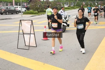Runner Photo 4256837