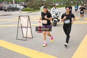 Runner Photo 4256839