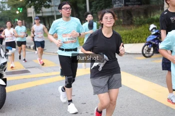 Runner Photo 4256855