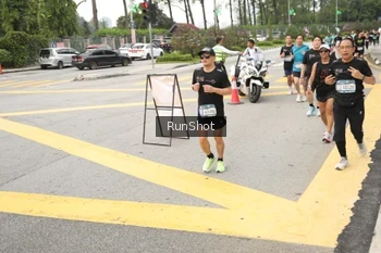 Runner Photo 4256856