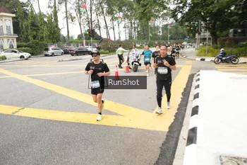 Runner Photo 4256865