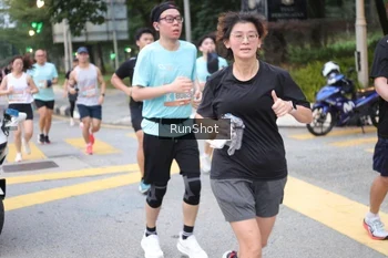 Runner Photo 4256872
