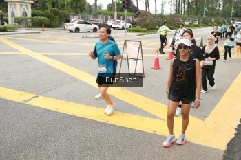 Runner Photo 4256879