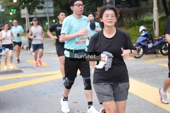 Runner Photo 4256881