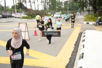 Runner Photo 4256909