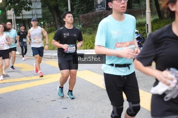 Runner Photo 4256917