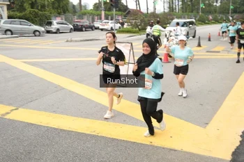 Runner Photo 4256921