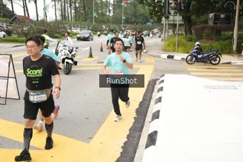 Runner Photo 4256931
