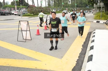 Runner Photo 4256934