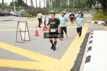Runner Photo 4256936