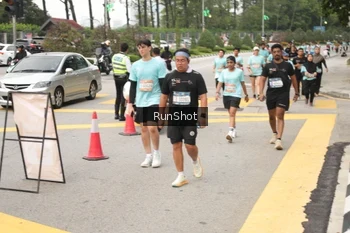 Runner Photo 4256965