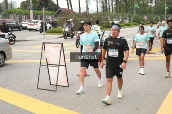 Runner Photo 4256970