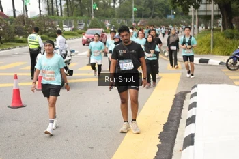 Runner Photo 4256972