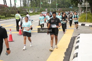 Runner Photo 4256981