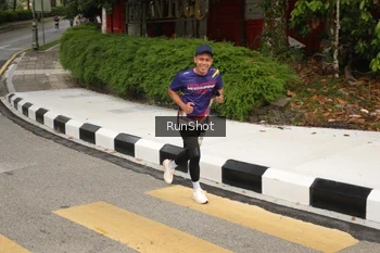 Runner Photo 4257003