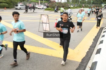 Runner Photo 4257016