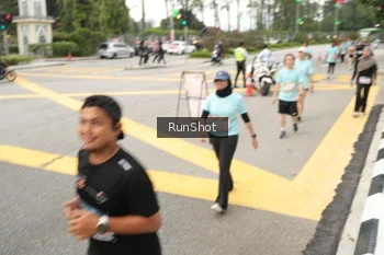 Runner Photo 4257019