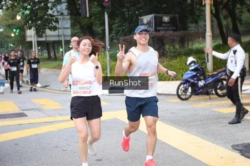 Runner Photo 4257098