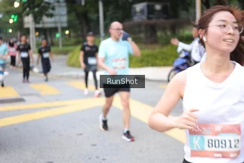 Runner Photo 4257183