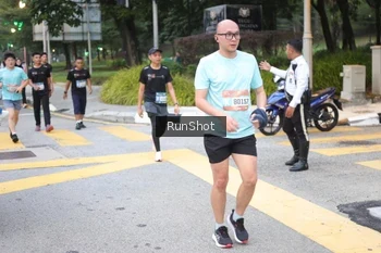 Runner Photo 4257236
