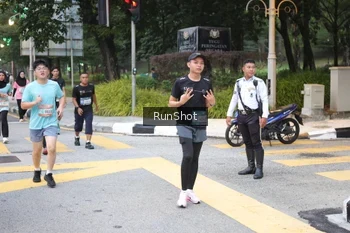 Runner Photo 4257359
