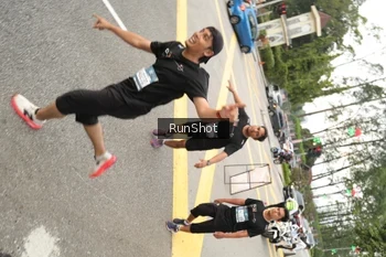 Runner Photo 4257360