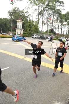 Runner Photo 4257363