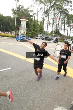 Runner Photo 4257366