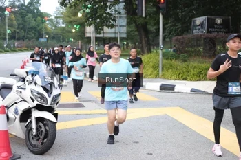 Runner Photo 4257388