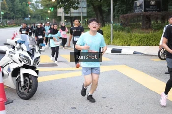 Runner Photo 4257409